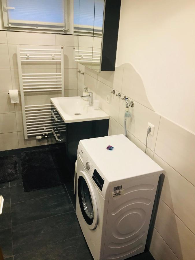 Haus Jenni Im Schwarzwald, 3,5-Zimmer, Grosse Terrasse Фройденщат Екстериор снимка