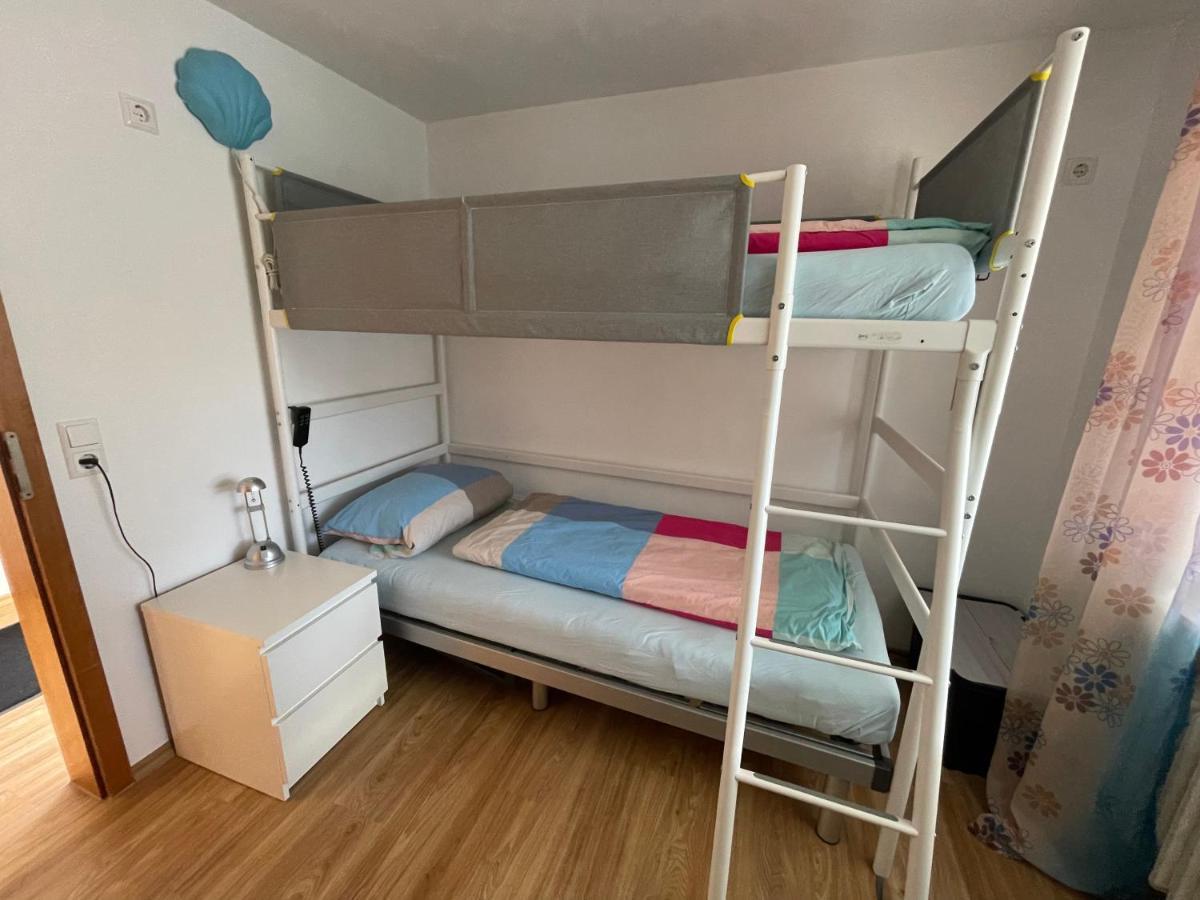 Haus Jenni Im Schwarzwald, 3,5-Zimmer, Grosse Terrasse Фройденщат Екстериор снимка